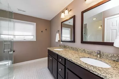 415 N President Street #A, Wheaton, IL 60187 - Photo 16