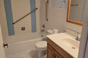 [Address not provided], Oak Lawn, IL 60453 - Photo 8