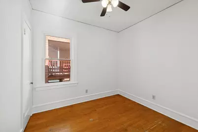 7252 N Bell Avenue, Chicago, IL 60645 - Photo 10