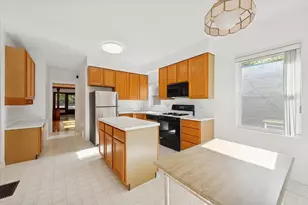 7252 N Bell Ave, Chicago, IL 60645 - Photo 6