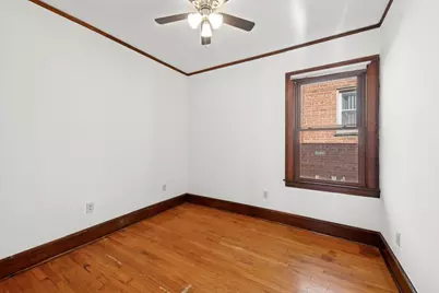7252 N Bell Avenue, Chicago, IL 60645 - Photo 8