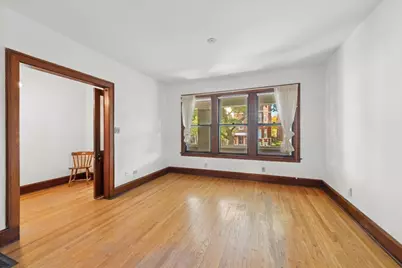 7252 N Bell Avenue, Chicago, IL 60645 - Photo 14