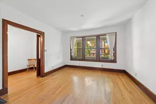 7252 N Bell Ave, Chicago, IL 60645 - Photo 14