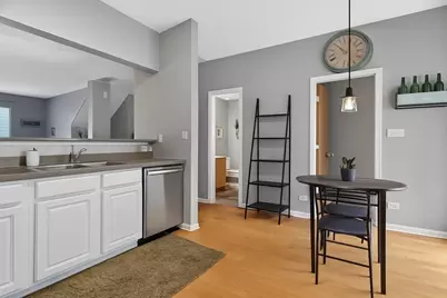 2310 Twilight Drive, Aurora, IL 60503 - Photo 14