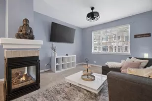 2310 Twilight Dr, Aurora, IL 60503 - Photo 6