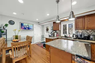 664 E Oakton St, Des Plaines, IL 60018 - Photo 8