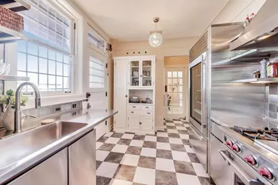 625 W Addison Street #3, Chicago, IL 60613 - Photo 10