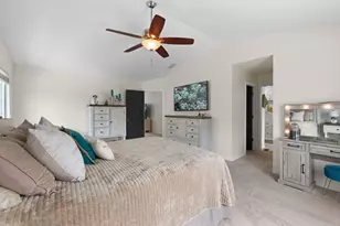 2561 Hennig Rd, Hampshire, IL 60140 - Photo 20