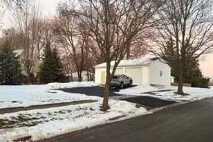 113 Orchard St, Round Lake, IL 60073 - Photo 6