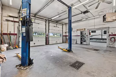 525 S Dixie Highway, Beecher, IL 60401 - Photo 10