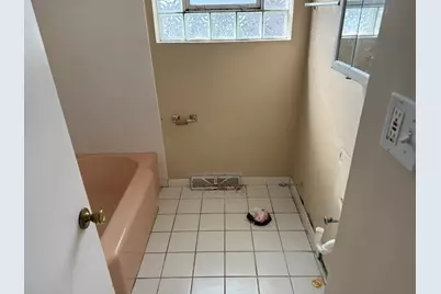 8114 S Anthony Avenue, Chicago, IL 60617 - Photo 6