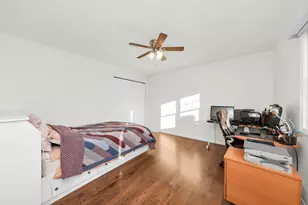 3505 Linneman St, Glenview, IL 60025 - Photo 24