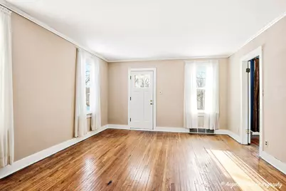 331 Chestnut Street, Woodstock, IL 60098 - Photo 2