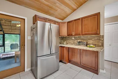 21400 Lisa Lane, Steger, IL 60475 - Photo 8