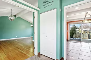 818 Rumple Ln, Addison, IL 60101 - Photo 4