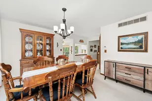 10221 S Eleanor Ave, Palos Hills, IL 60465 - Photo 10