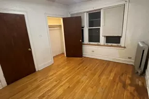 2408 E 77th St, Chicago, IL 60649 - Photo 2