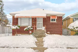 8844 S Prairie Ave, Chicago, IL 60619 - Photo 2