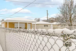 8844 S Prairie Ave, Chicago, IL 60619 - Photo 22