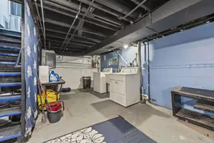 819 N Ash St, Waukegan, IL 60085 - Photo 20