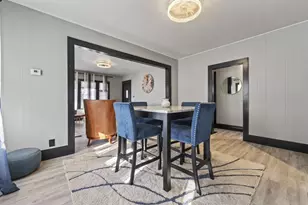 819 N Ash St, Waukegan, IL 60085 - Photo 10