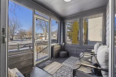 819 N Ash Street, Waukegan, IL 60085 - Photo 2