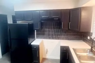 13945 S Dearborn St, Riverdale, IL 60827 - Photo 8