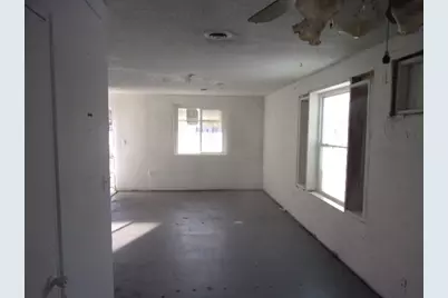 104 Algonquin Road, Marquette Heights, IL 61554 - Photo 6