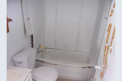 104 Algonquin Road, Marquette Heights, IL 61554 - Photo 8