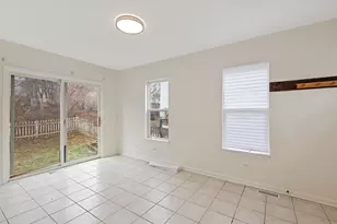 1008 W Dale Ave, McHenry, IL 60051 - Photo 4