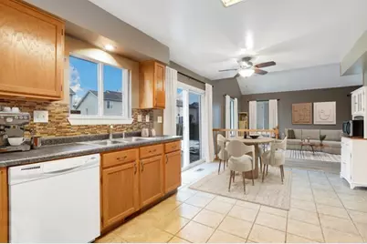 20950 W Bloomfield Drive, Plainfield, IL 60544 - Photo 8