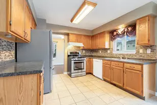 20950 W Bloomfield Dr, Plainfield, IL 60544 - Photo 10