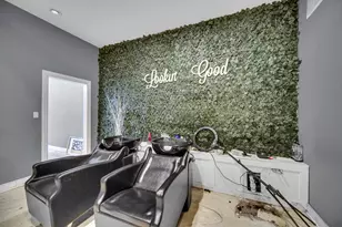 8546 S Stony Island Ave, Chicago, IL 60617 - Photo 10