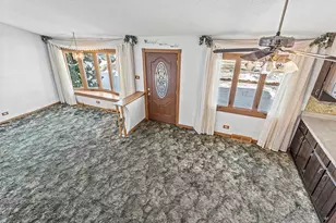 4317 W Linecrest Dr, Alsip, IL 60803 - Photo 6