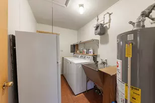 10901 S Nagle Ave, Worth, IL 60482 - Photo 18