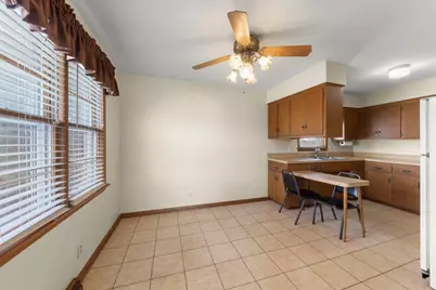 10901 S Nagle Avenue, Worth, IL 60482 - Photo 8
