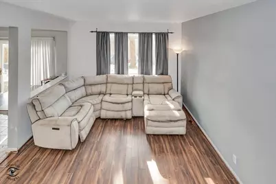 1831 S Wentworth Circle, Romeoville, IL 60446 - Photo 4