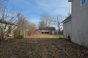 212 N Hunt St, Melvin, IL 60952 - Photo 40