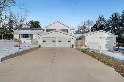 1584 W Fairview Road, Freeport, IL 61032 - Photo 56