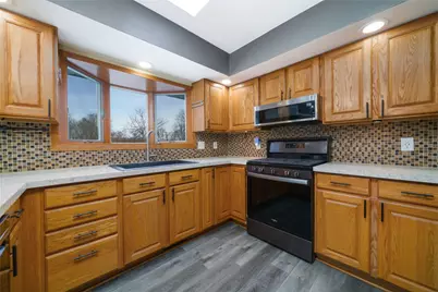 1584 W Fairview Road, Freeport, IL 61032 - Photo 16