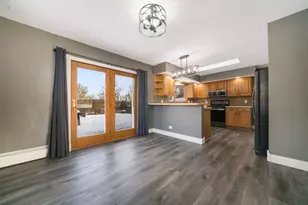 1584 W Fairview Rd, Freeport, IL 61032 - Photo 10