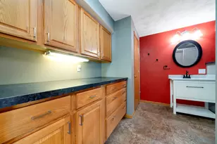 1584 W Fairview Rd, Freeport, IL 61032 - Photo 32