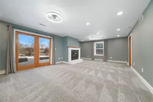 1584 W Fairview Rd, Freeport, IL 61032 - Photo 28