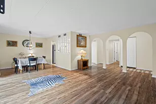 10360 Parkside Ave, Oak Lawn, IL 60453 - Photo 4