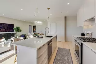 1317 N Western Ave, Chicago, IL 60622 - Photo 4