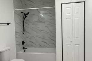 2305 Elisha Ave, Zion, IL 60099 - Photo 18