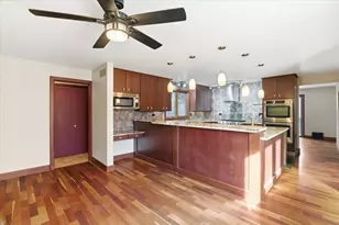 10160 W Fairbanks Ave, Beach Park, IL 60099 - Photo 8