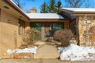 10160 W Fairbanks Ave, Beach Park, IL 60099 - Photo 6