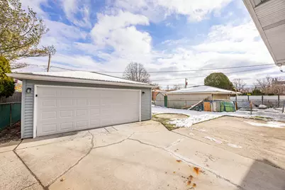 13601 Loomis Lane, Crestwood, IL 60418 - Photo 4