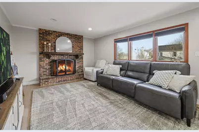 2604 Pebblebrook Lane, Rolling Meadows, IL 60008 - Photo 10